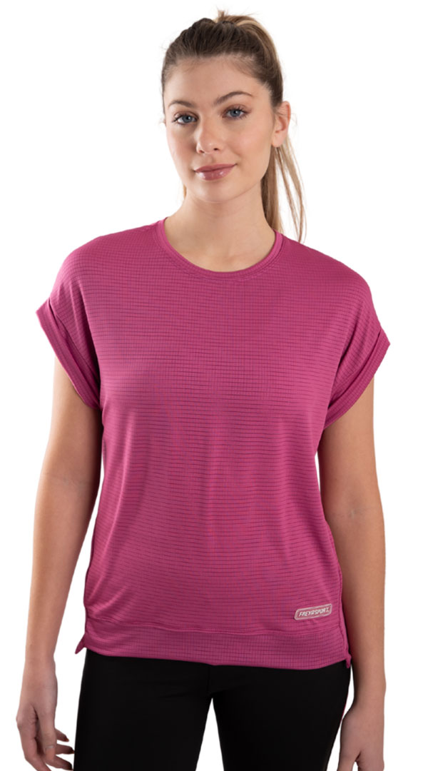 Remera Helmi